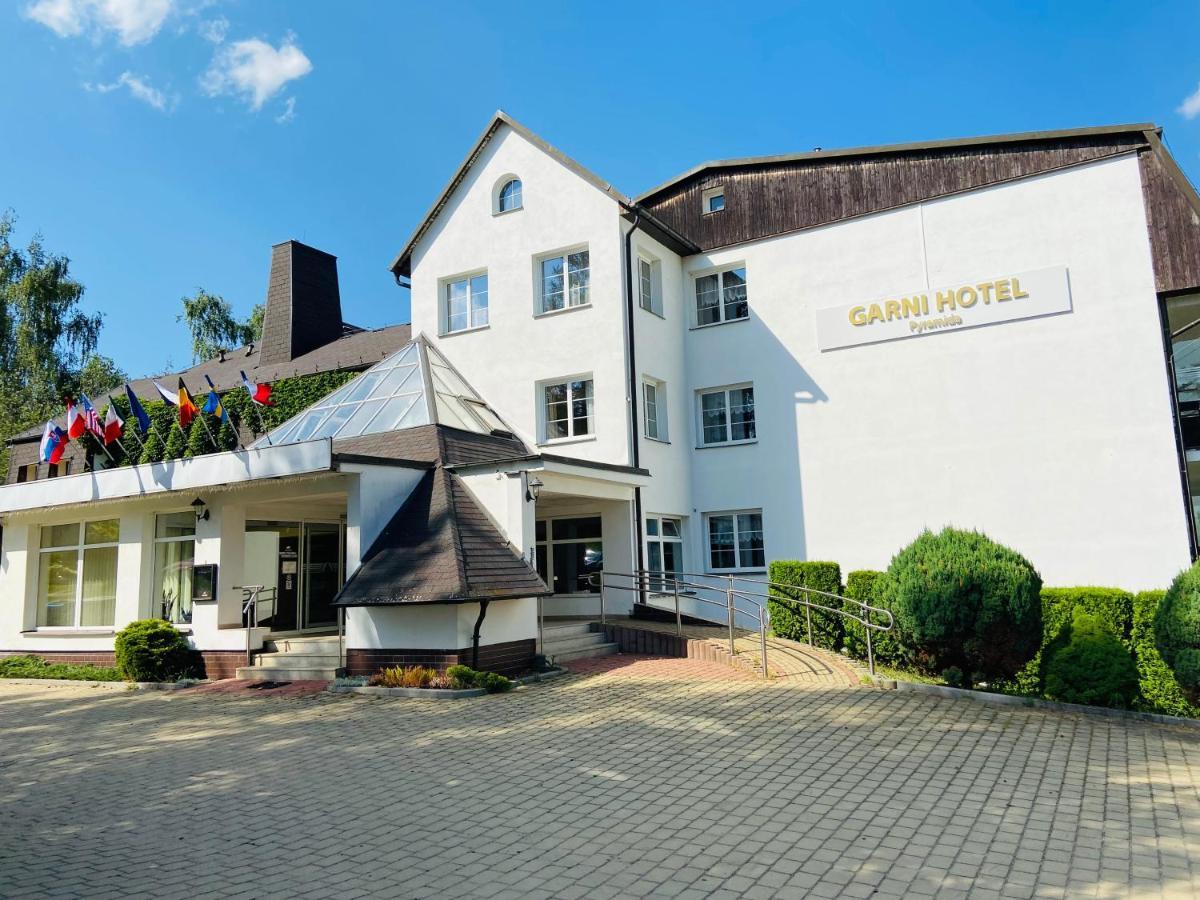 Garni Hotel Pyramida เคบ ภายนอก รูปภาพ